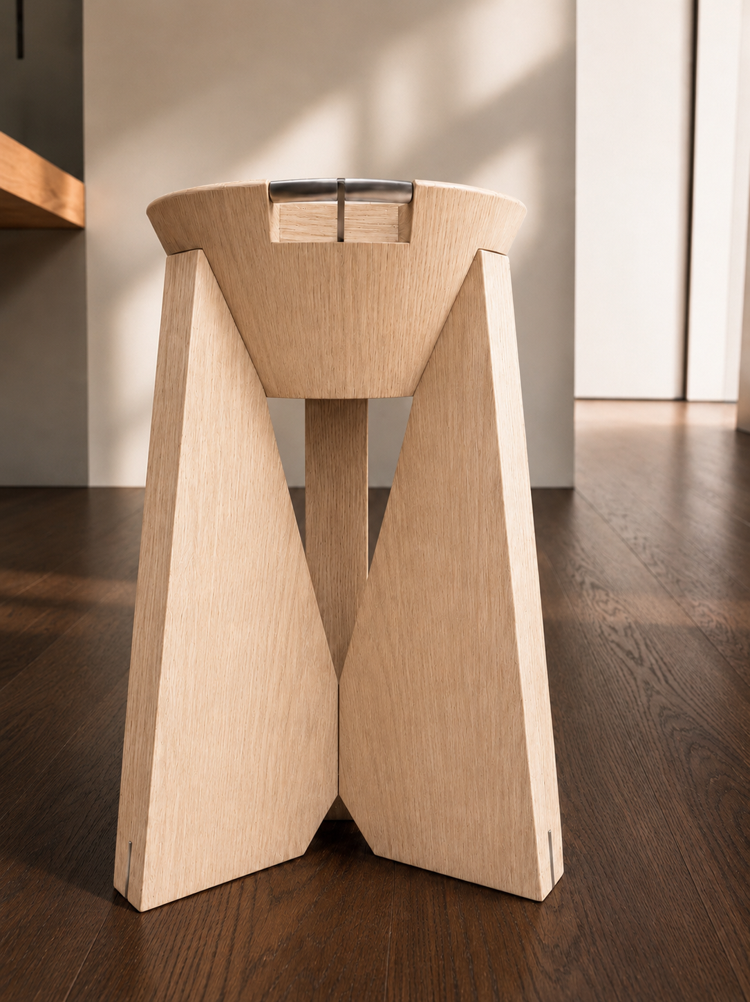 Trio Orbit Stool