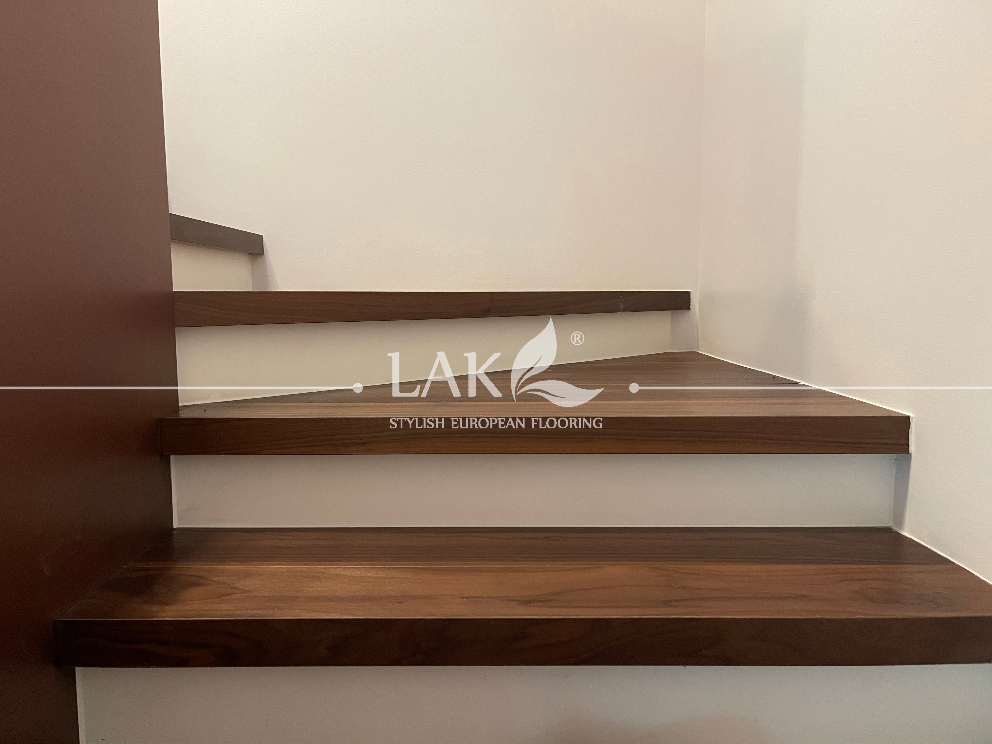 F8-American Walnut-Plank