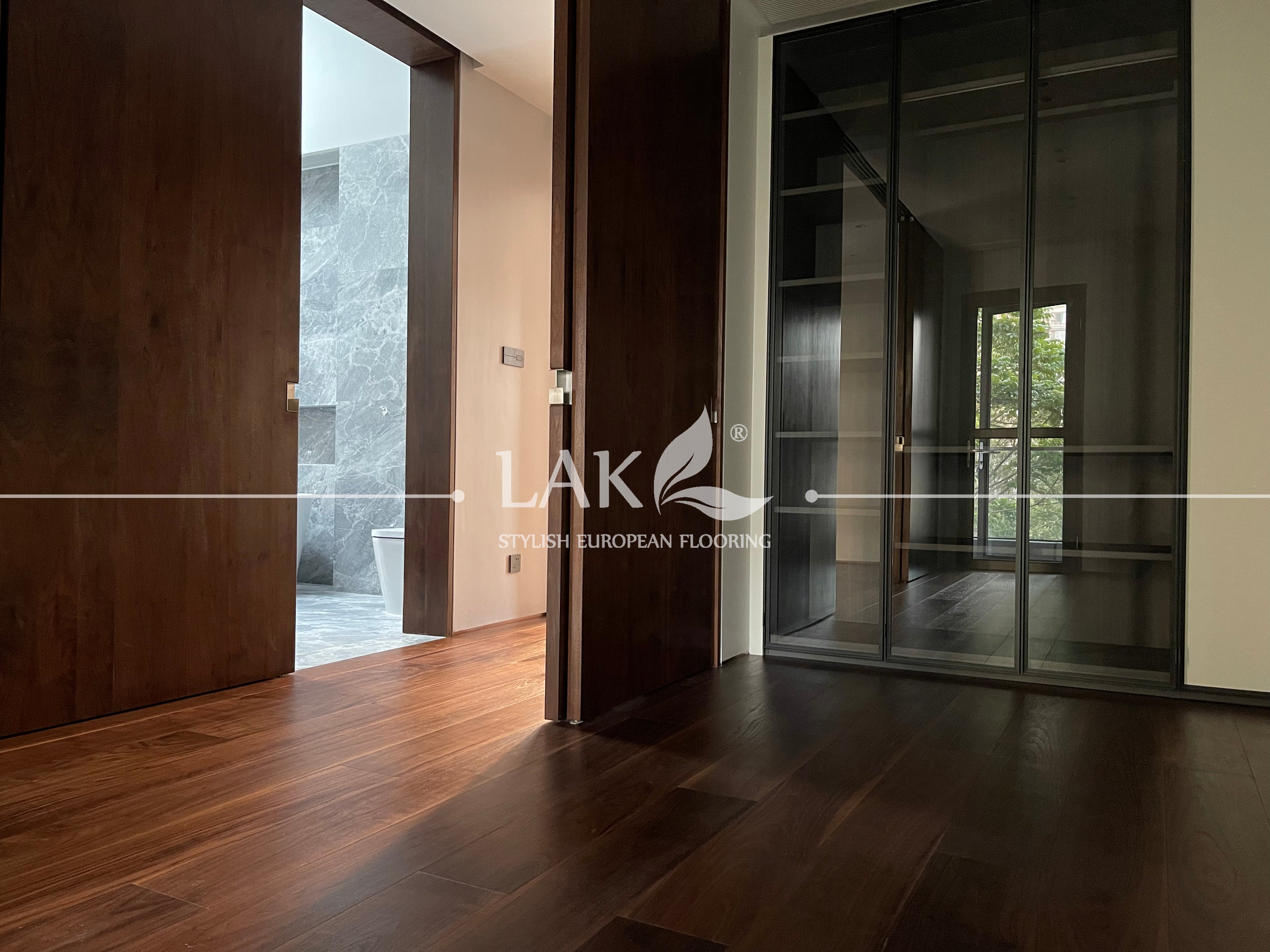 F8-American Walnut-Plank