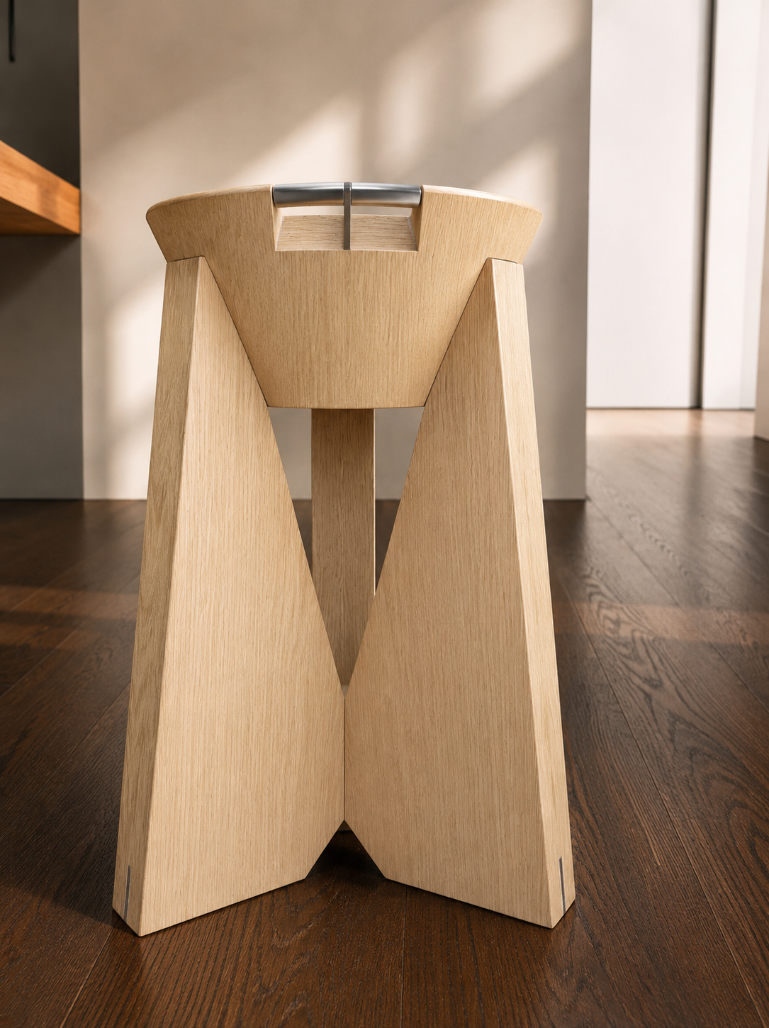 Trio Orbit Stool